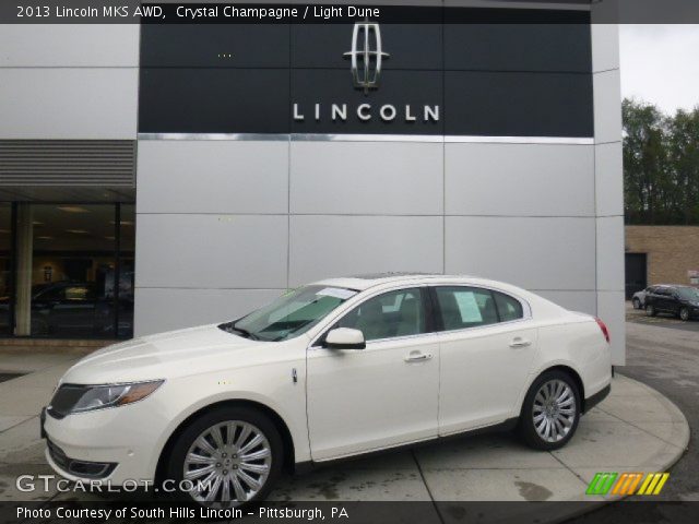 2013 Lincoln MKS AWD in Crystal Champagne