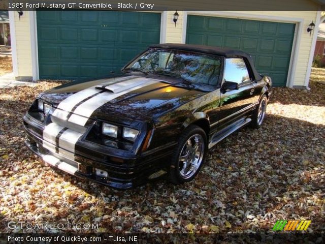 1985 Ford Mustang GT Convertible in Black