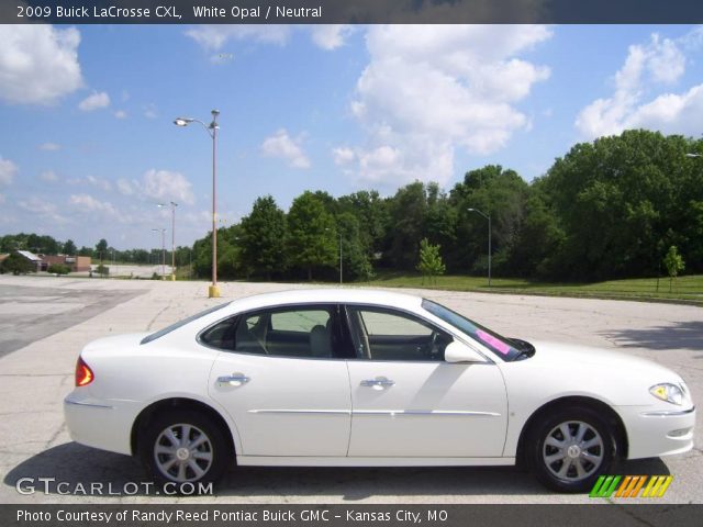 2009 Buick LaCrosse CXL in White Opal