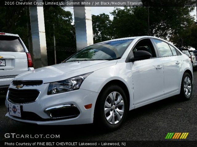 2016 Chevrolet Cruze Limited LS in Summit White