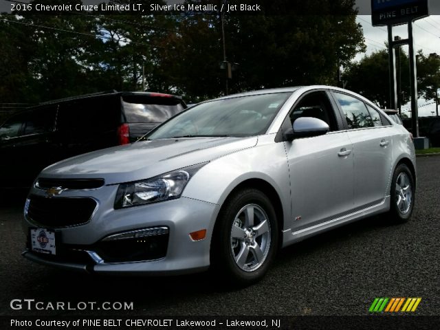 2016 Chevrolet Cruze Limited LT in Silver Ice Metallic