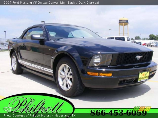 2007 Ford Mustang V6 Deluxe Convertible in Black