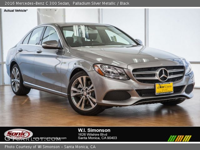 2016 Mercedes-Benz C 300 Sedan in Palladium Silver Metallic