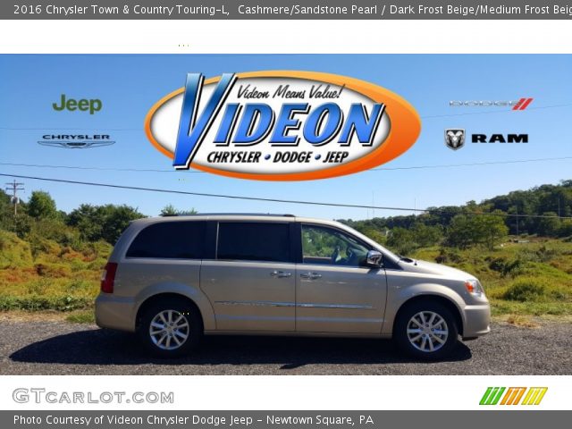 2016 Chrysler Town & Country Touring-L in Cashmere/Sandstone Pearl