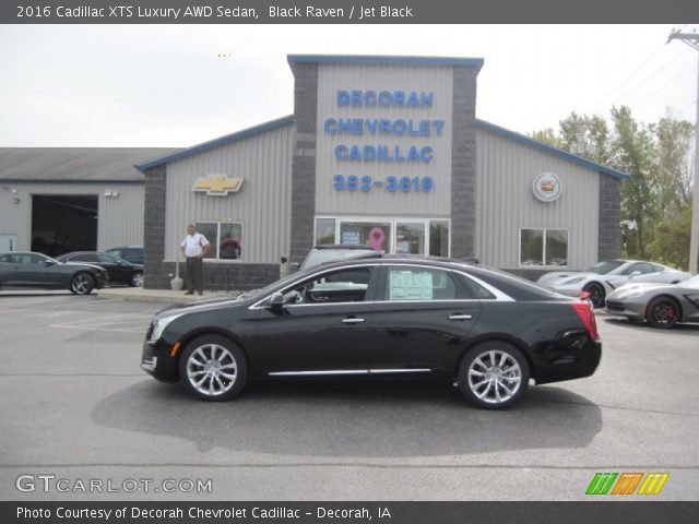 2016 Cadillac XTS Luxury AWD Sedan in Black Raven