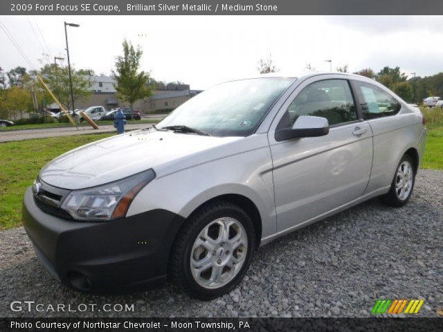 2009 Ford Focus SE Coupe in Brilliant Silver Metallic