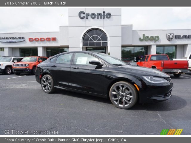 2016 Chrysler 200 S in Black