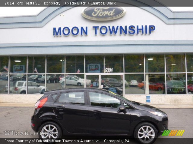 2014 Ford Fiesta SE Hatchback in Tuxedo Black