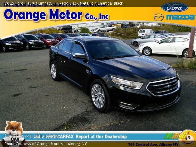 2015 Ford Taurus Limited in Tuxedo Black Metallic