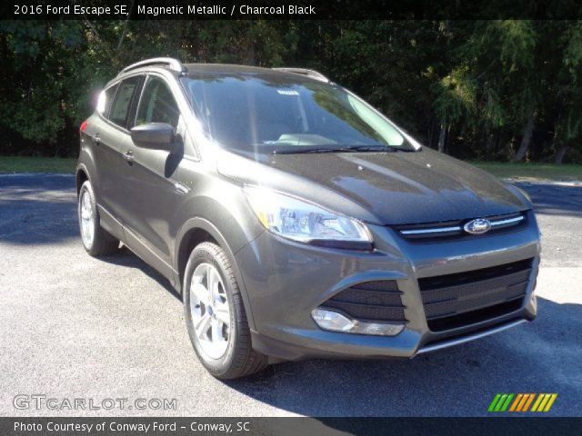 2016 Ford Escape SE in Magnetic Metallic