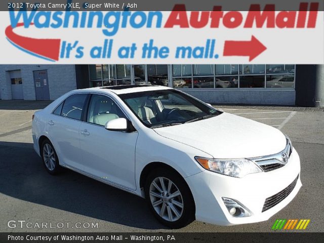 2012 Toyota Camry XLE in Super White