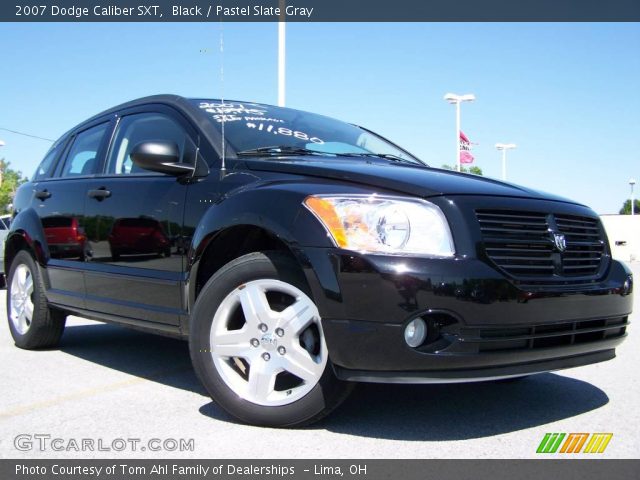 2007 Dodge Caliber SXT in Black
