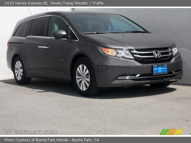 2016 Honda Odyssey SE in Smoky Topaz Metallic