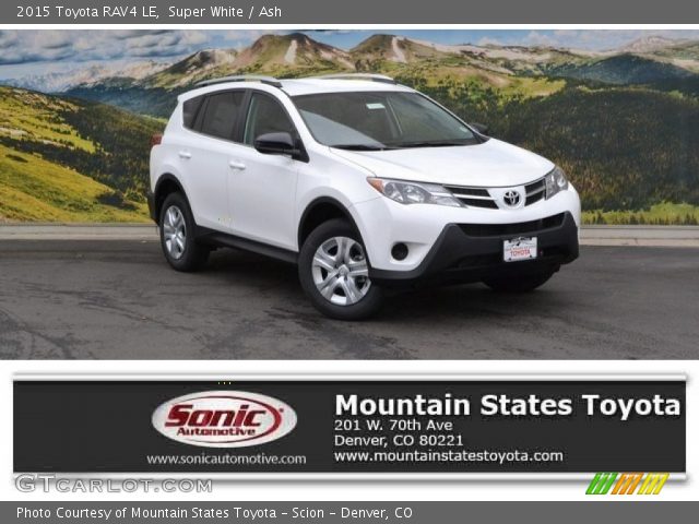 2015 Toyota RAV4 LE in Super White