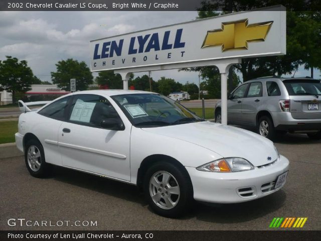 2002 Chevrolet Cavalier LS Coupe in Bright White