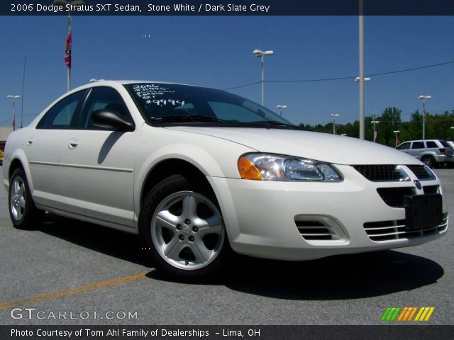 2006 Dodge Stratus SXT Sedan in Stone White