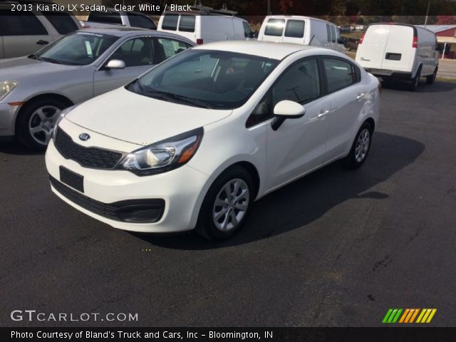 2013 Kia Rio LX Sedan in Clear White