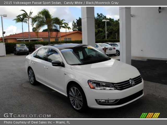 2015 Volkswagen Passat Sport Sedan in Candy White