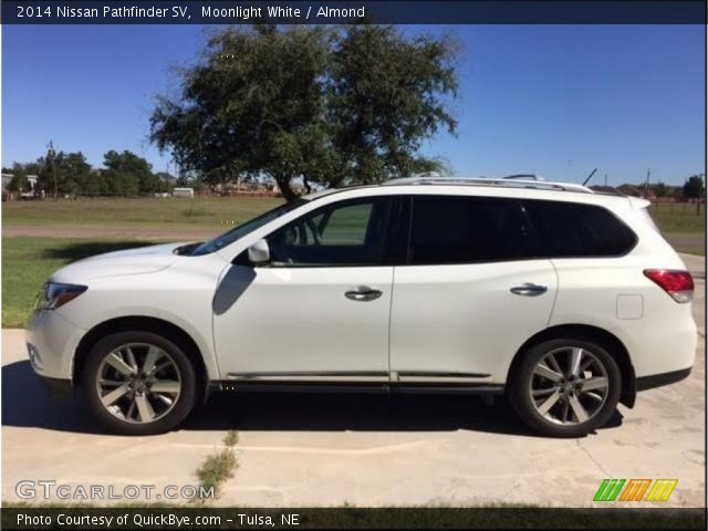 2014 Nissan Pathfinder SV in Moonlight White