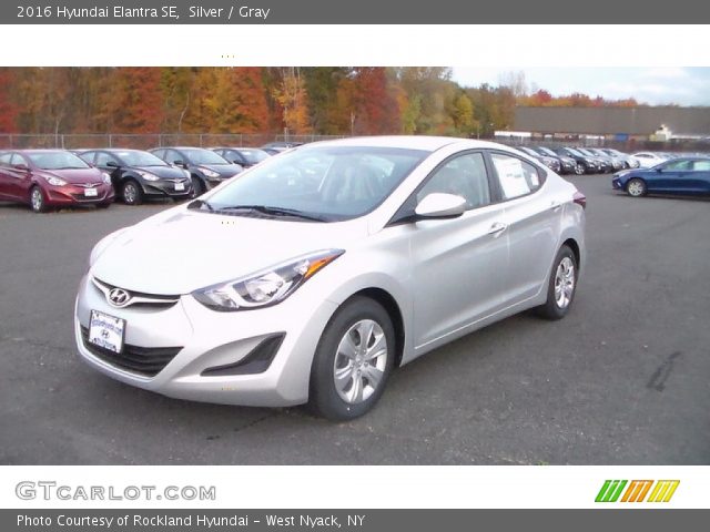 2016 Hyundai Elantra SE in Silver