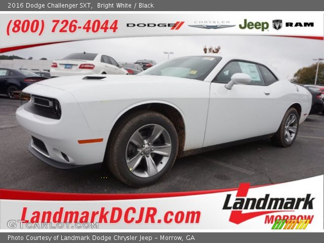 2016 Dodge Challenger SXT in Bright White