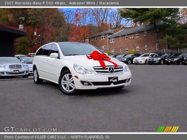 2007 Mercedes-Benz R 500 4Matic in Alabaster White