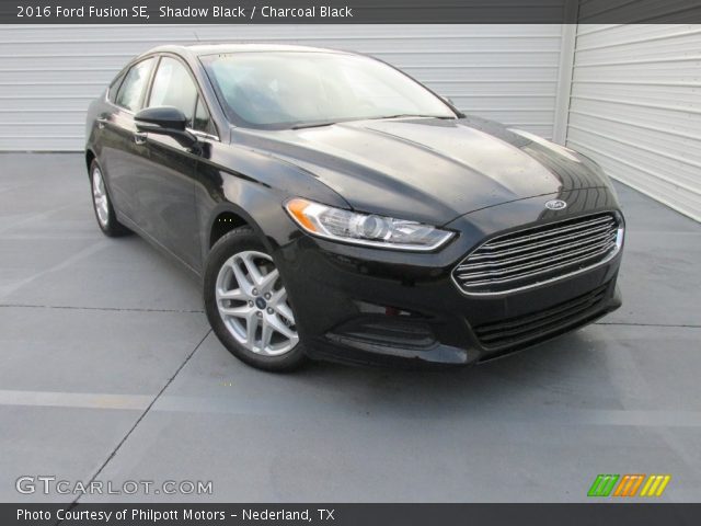 2016 Ford Fusion SE in Shadow Black
