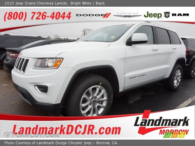 2015 Jeep Grand Cherokee Laredo in Bright White