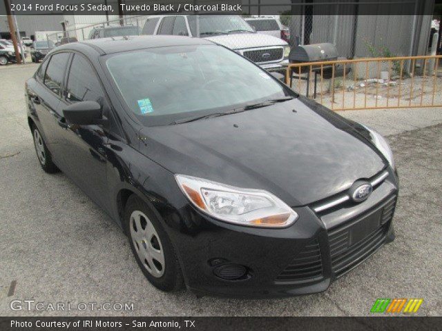 2014 Ford Focus S Sedan in Tuxedo Black