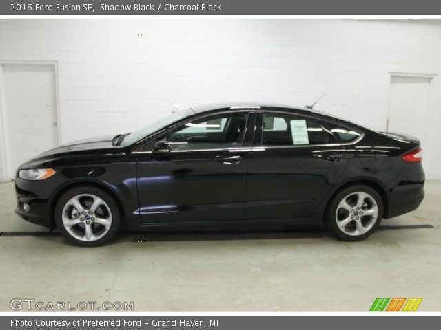 2016 Ford Fusion SE in Shadow Black