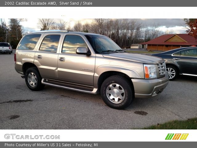 2002 Cadillac Escalade AWD in Silver Sand