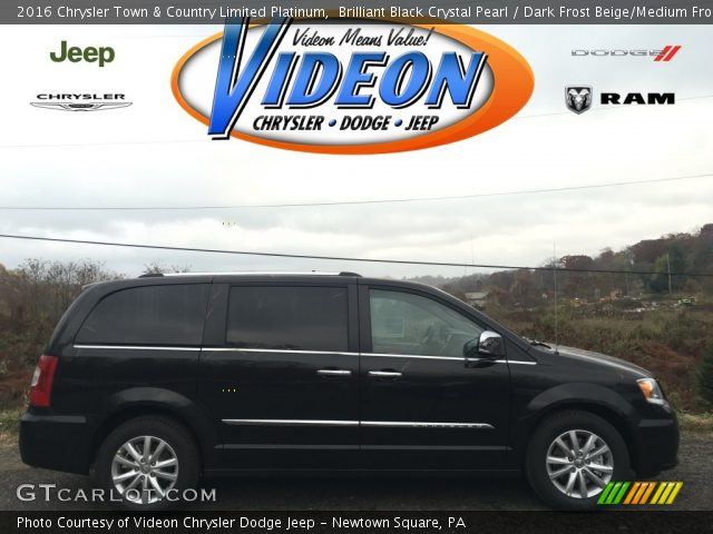 2016 Chrysler Town & Country Limited Platinum in Brilliant Black Crystal Pearl