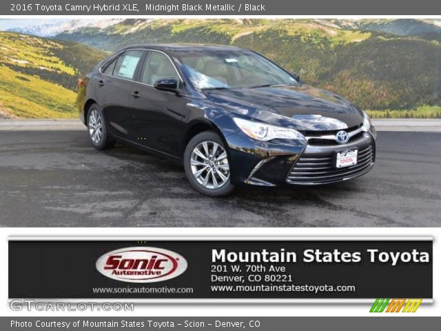 2016 Toyota Camry Hybrid XLE in Midnight Black Metallic