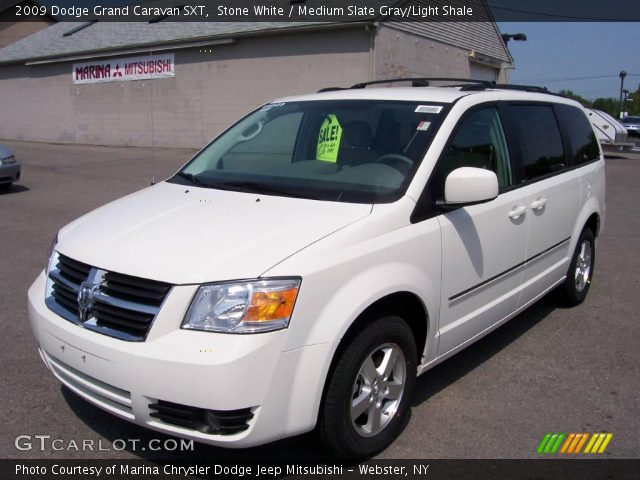 2009 Dodge Grand Caravan SXT in Stone White