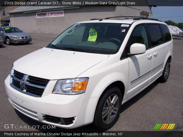 2009 Dodge Grand Caravan SXT in Stone White