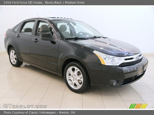 2009 Ford Focus SES Sedan in Ebony Black