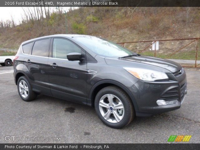 2016 Ford Escape SE 4WD in Magnetic Metallic