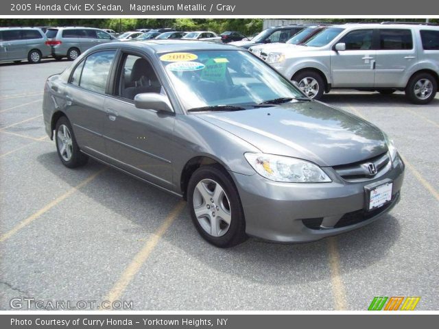 2005 Honda Civic EX Sedan in Magnesium Metallic