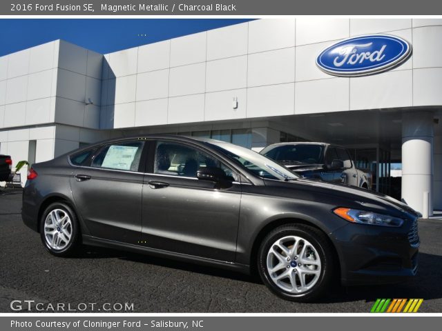 2016 Ford Fusion SE in Magnetic Metallic