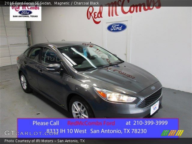 2016 Ford Focus SE Sedan in Magnetic