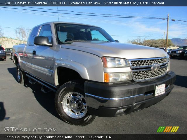 2005 Chevrolet Silverado 2500HD LS Extended Cab 4x4 in Silver Birch Metallic