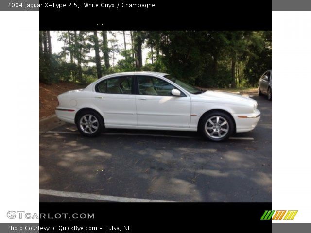 2004 Jaguar X-Type 2.5 in White Onyx