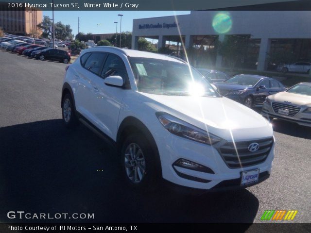 2016 Hyundai Tucson SE in Winter White