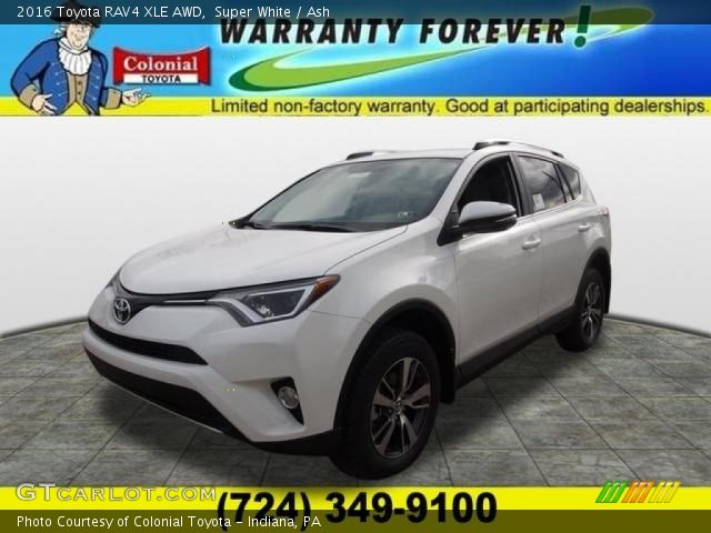 2016 Toyota RAV4 XLE AWD in Super White