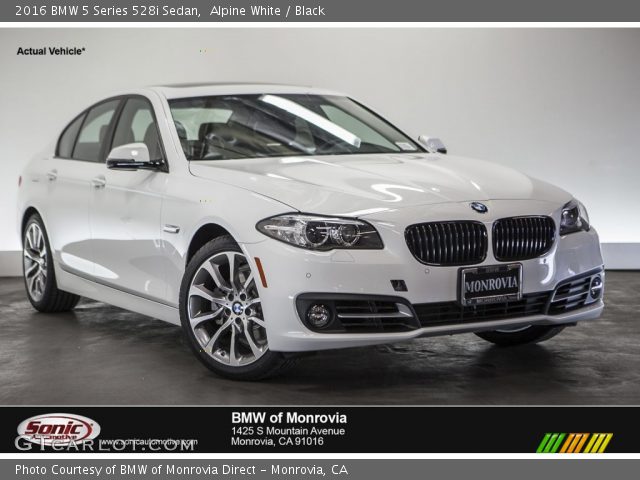2016 BMW 5 Series 528i Sedan in Alpine White