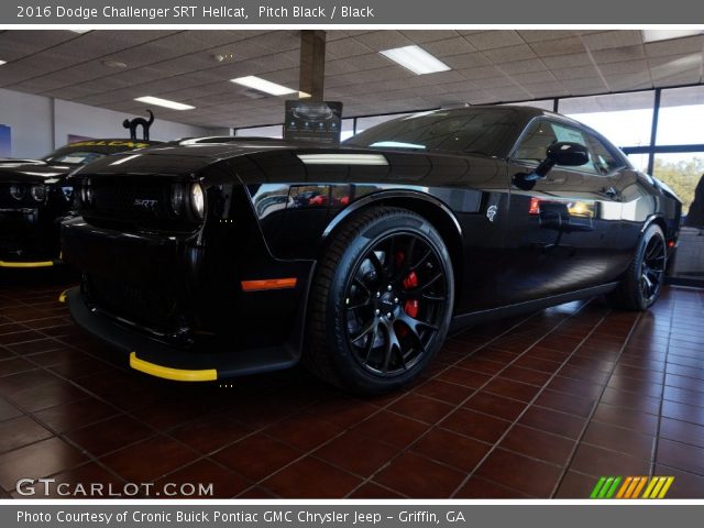 2016 Dodge Challenger SRT Hellcat in Pitch Black