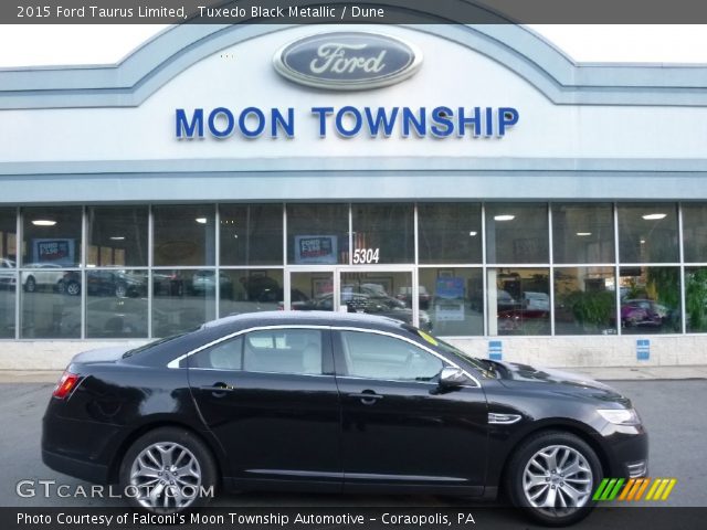 2015 Ford Taurus Limited in Tuxedo Black Metallic