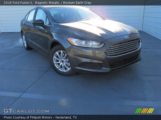 2016 Ford Fusion S in Magnetic Metallic