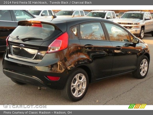 2014 Ford Fiesta SE Hatchback in Tuxedo Black