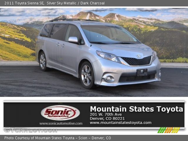 2011 Toyota Sienna SE in Silver Sky Metallic